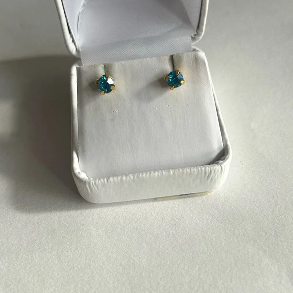 3/$20 Small Cute Blue Crystal Gold Plated Circular Ball Gem Stud Earrings - Picture 1 of 3